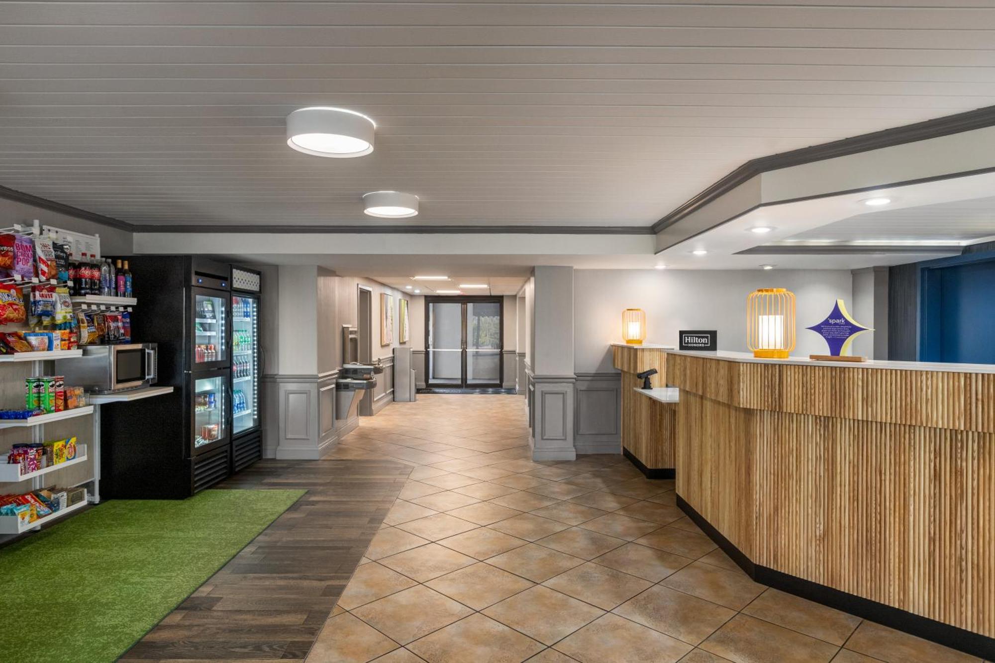 Spark By Hilton Sarasota Siesta Key Gateway Exterior foto